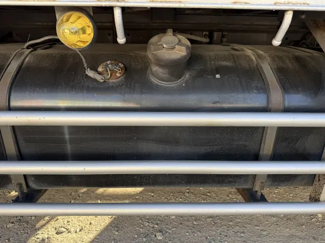 いすゞ ギガ QKG-CYJ77Bの写真40