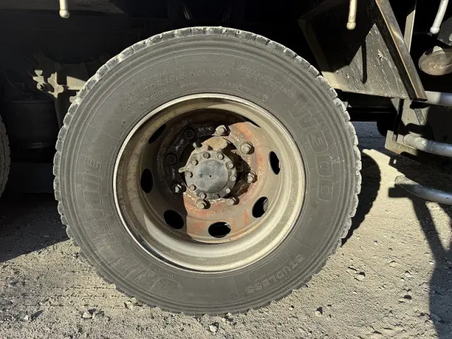 いすゞ ギガ QKG-CYJ77Bの写真47