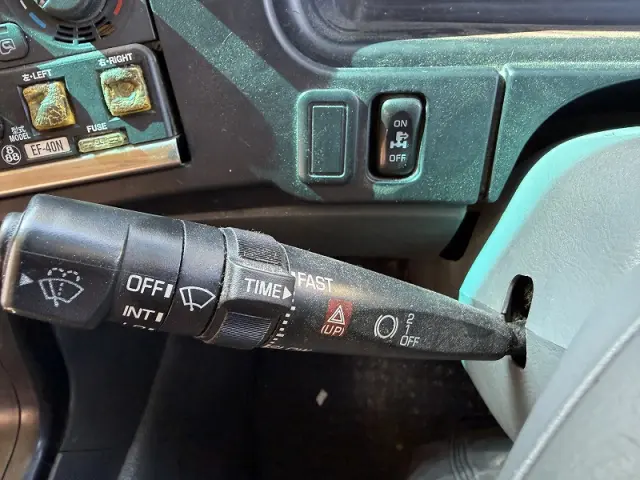 三菱 スーパーグレート QKG-FV50VX(6x2)の写真22