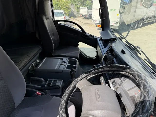 いすゞ フォワード TKG-FRR90S2の写真31