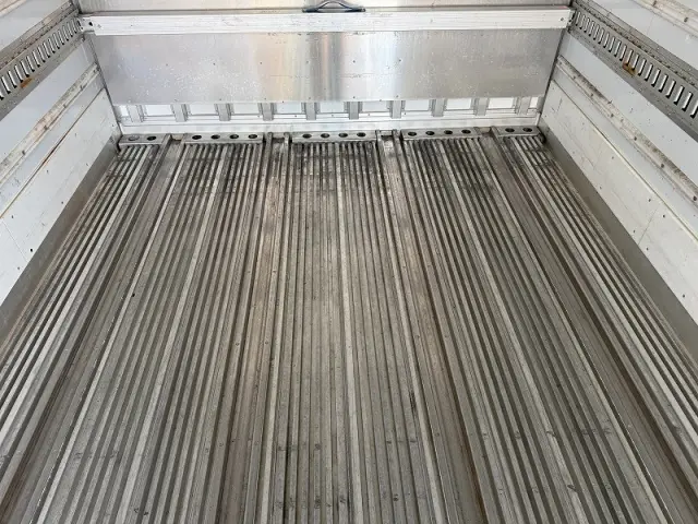 UD コンドル 2PG-BRR90T2(2WD)の写真12