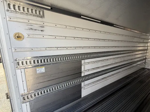 UD コンドル 2PG-BRR90T2(2WD)の写真14