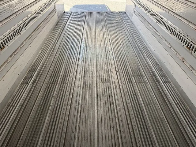 UD コンドル 2PG-BRR90T2(2WD)の写真20