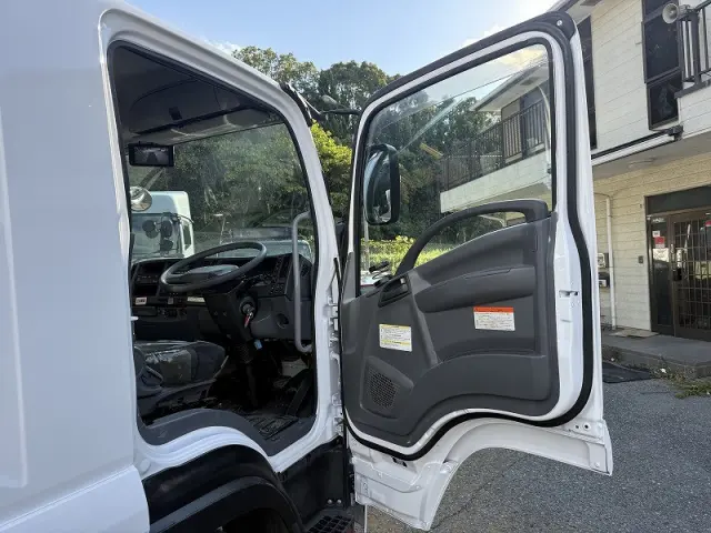 UD コンドル 2PG-BRR90T2(2WD)の写真26