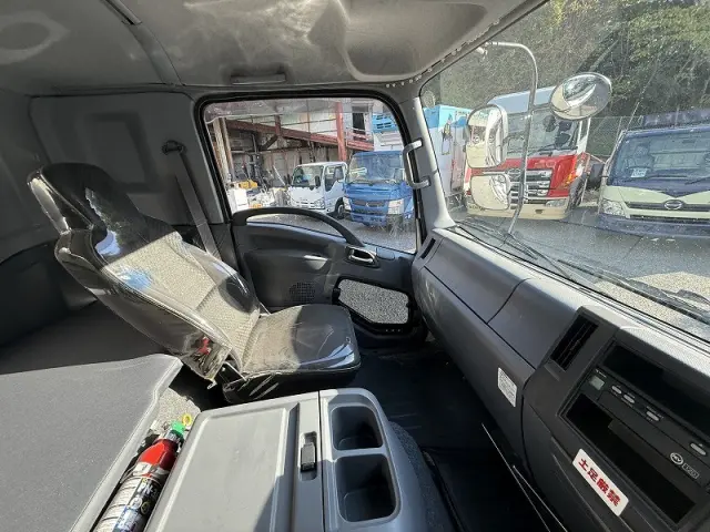 UD コンドル 2PG-BRR90T2(2WD)の写真28