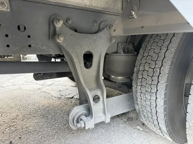 UD コンドル 2PG-BRR90T2(2WD)の写真43