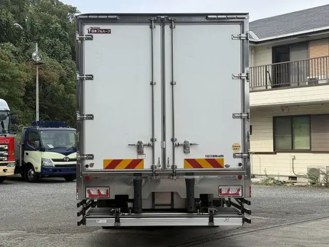 いすゞ フォワード 2PG-FSR90T2(2WD)の写真6