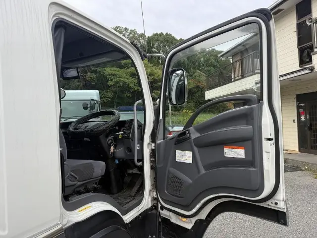 いすゞ フォワード 2PG-FSR90T2(2WD)の写真29