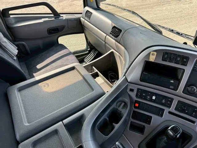 ＵＤ クオン QKG-GK6XABの写真11