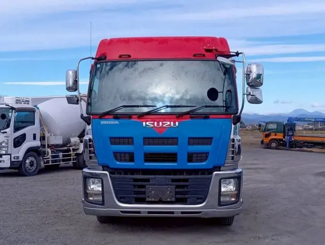 いすゞ ギガ QKG-EXD52ADの写真2