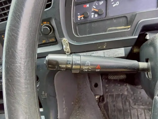 いすゞ ギガ QKG-EXD52ADの写真20