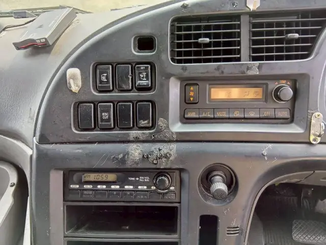 いすゞ ギガ QKG-EXD52ADの写真21