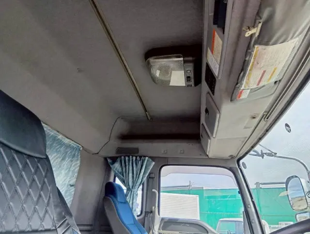 いすゞ ギガ QKG-EXD52ADの写真26