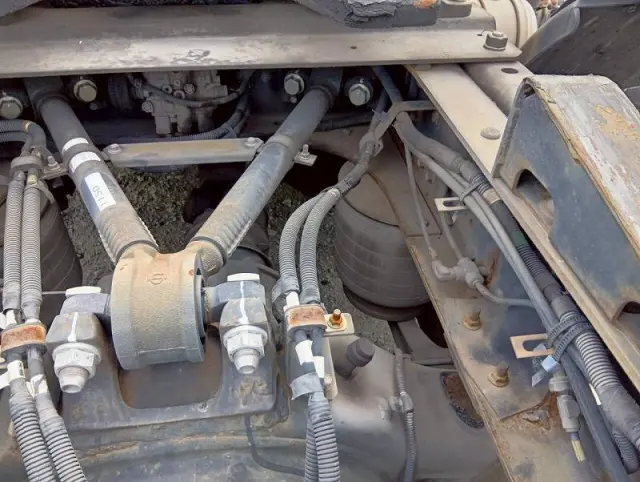 いすゞ ギガ QKG-EXD52ADの写真30