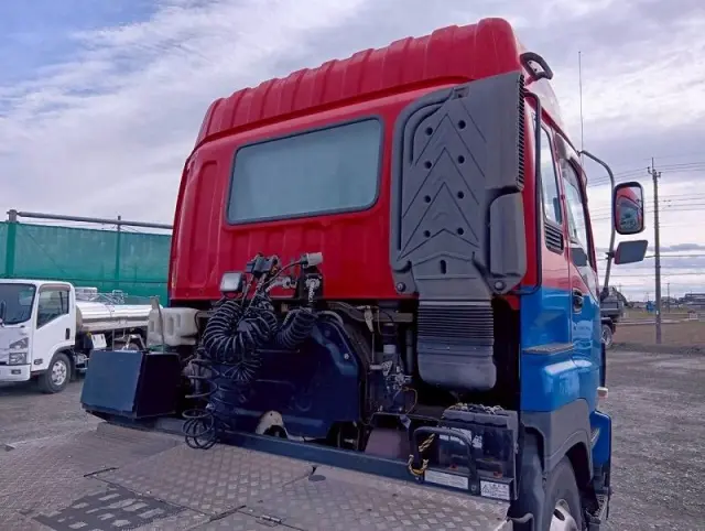 いすゞ ギガ QKG-EXD52ADの写真36