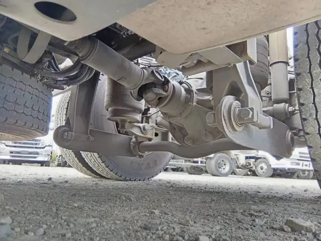 いすゞ ギガ QKG-EXD52ADの写真43