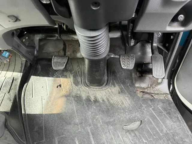 日野 デュトロ TKG-XZU722Mの写真32