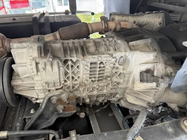 日野 デュトロ TKG-XZU722Mの写真45