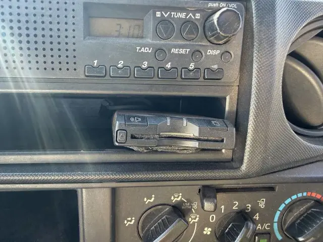 日野 デュトロ TKG-XZU650M(2WD)の写真15