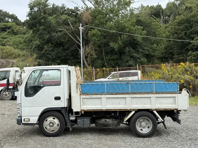 いすゞ エルフ TKG-NKR85AD(2WD)の写真8