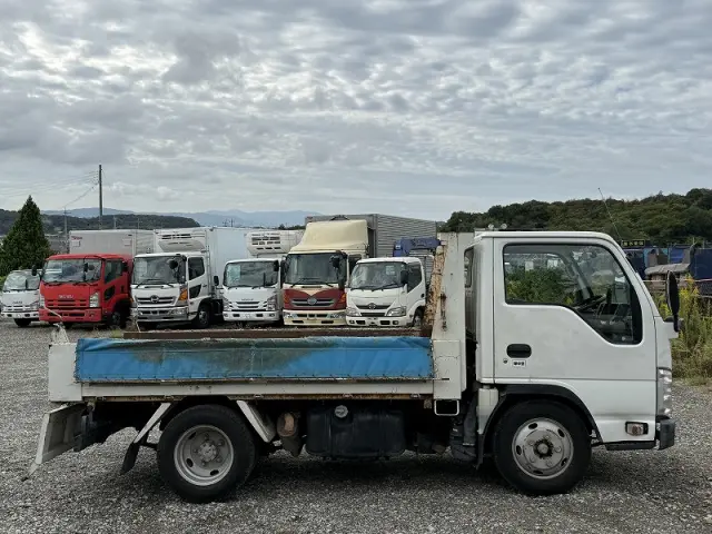 いすゞ エルフ TKG-NKR85AD(2WD)の写真13