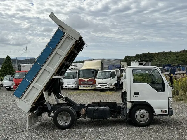 いすゞ エルフ TKG-NKR85AD(2WD)の写真16