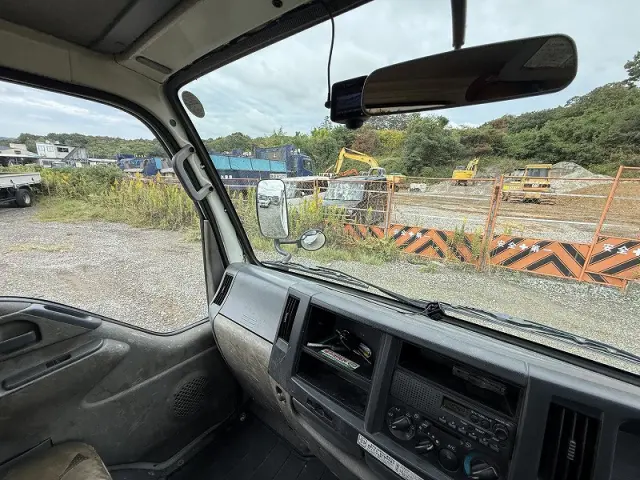 いすゞ エルフ TKG-NKR85AD(2WD)の写真32