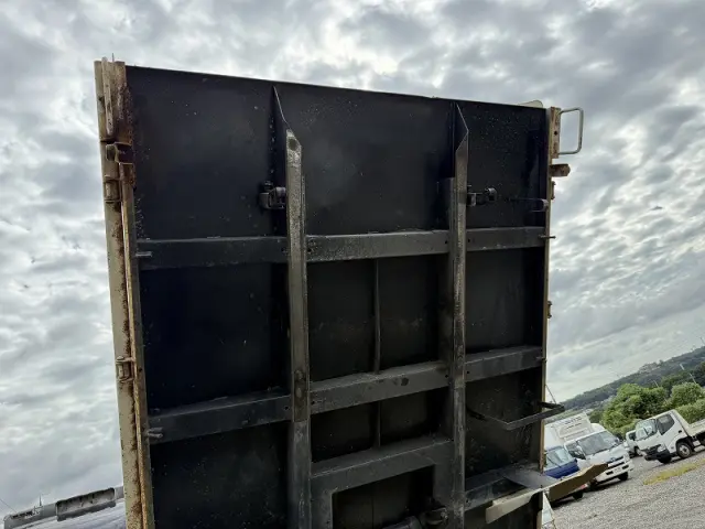 いすゞ エルフ TKG-NKR85AD(2WD)の写真41