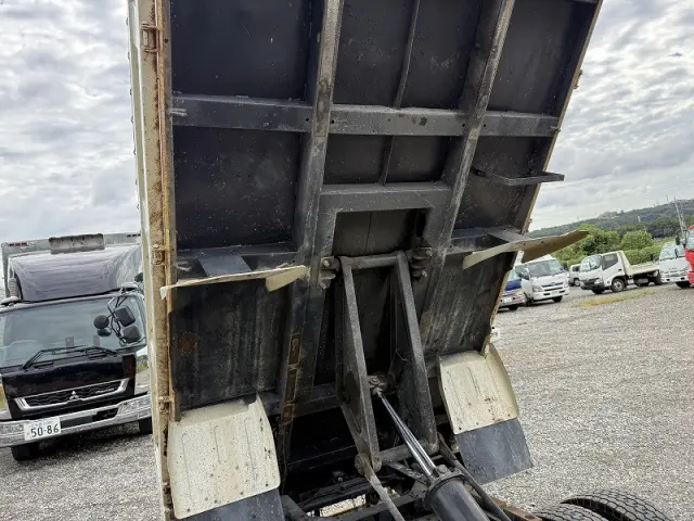 いすゞ エルフ TKG-NKR85AD(2WD)の写真42