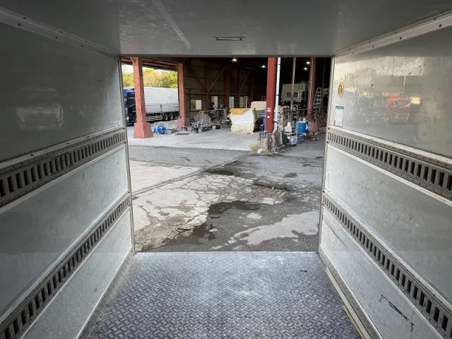 日野 デュトロ TKG-XZC600M(2WD)の写真11