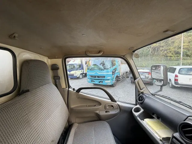 日野 デュトロ TKG-XZC600M(2WD)の写真32