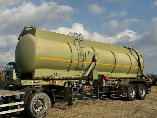 東急 タンクセミトレーラー TF26G3C21の写真1