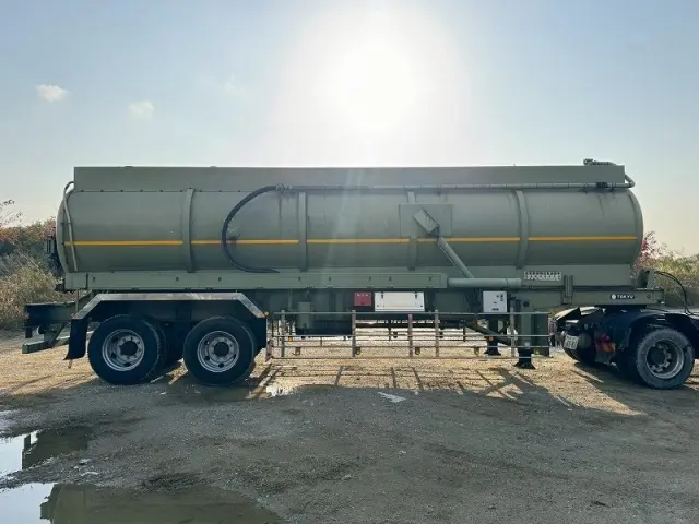 東急 タンクセミトレーラー TF26G3C21の写真3