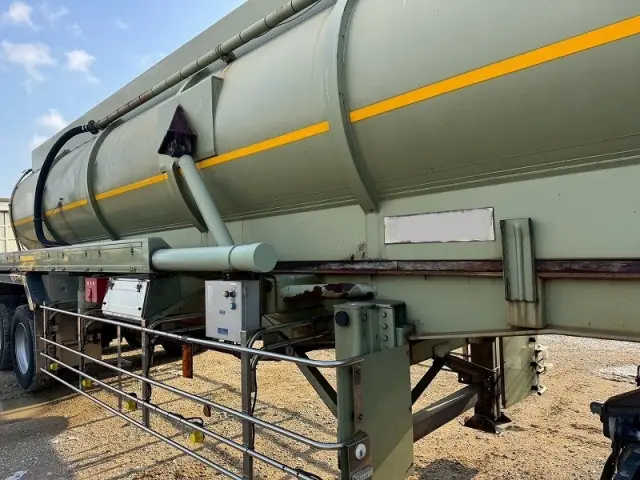 東急 タンクセミトレーラー TF26G3C21の写真21
