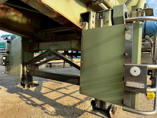 東急 タンクセミトレーラー TF26G3C21の写真36