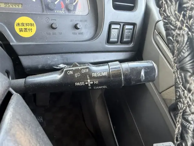 いすゞ ギガ QKG-CYJ77Aの写真18