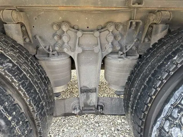 いすゞ ギガ QKG-CYJ77Aの写真43