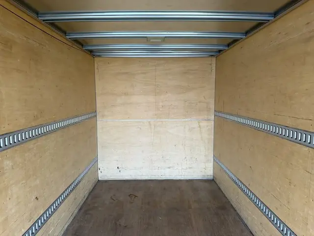 いすゞ エルフ TPG-NPR85AN(2WD)の写真10