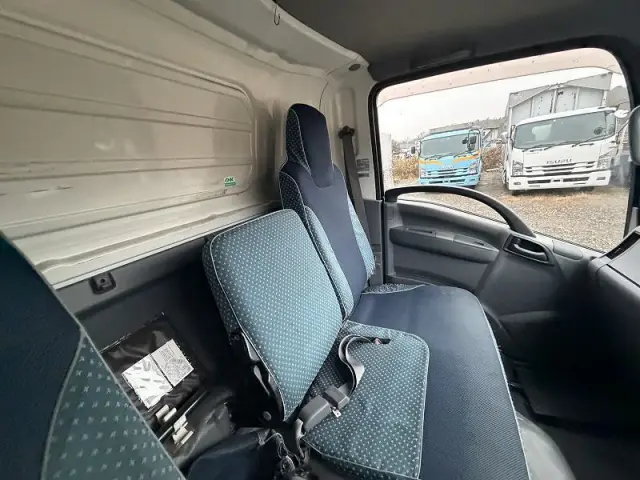 いすゞ エルフ TPG-NPR85AN(2WD)の写真26