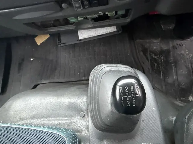 いすゞ エルフ TPG-NPR85AN(2WD)の写真32