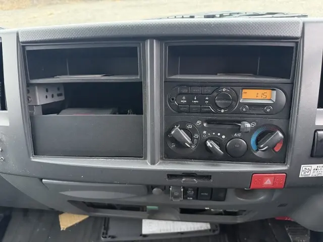 いすゞ エルフ TPG-NPR85AN(2WD)の写真33