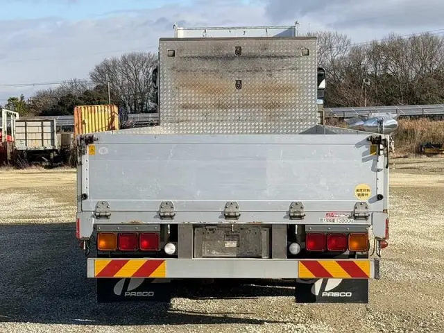 いすゞ ギガ QKG-CYJ77Bの写真6