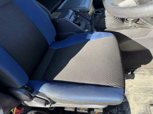 いすゞ ギガ QKG-CYJ77Bの写真14