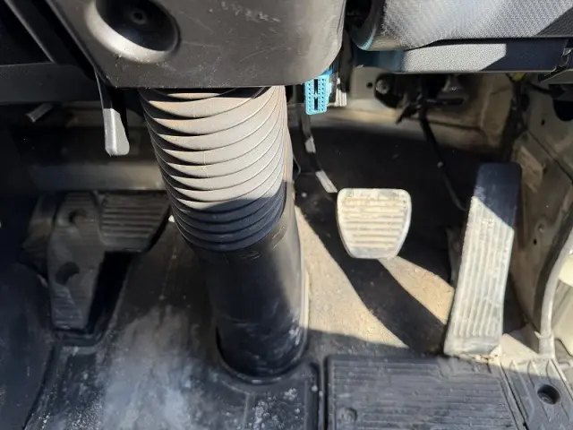 いすゞ ギガ QKG-CYJ77Bの写真15