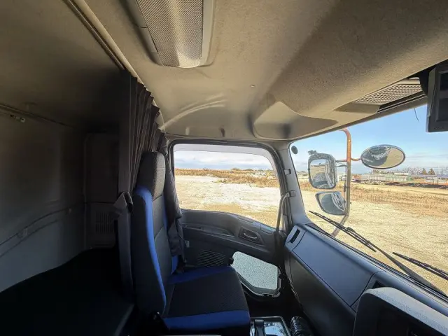 いすゞ ギガ QKG-CYJ77Bの写真23