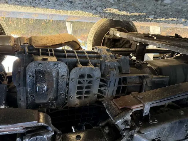 いすゞ ギガ QKG-CYJ77Bの写真41