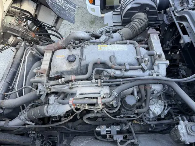 いすゞ ギガ QKG-CYJ77Bの写真43