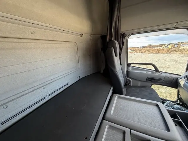 ＵＤ クオン QKG-CG5ZEの写真31