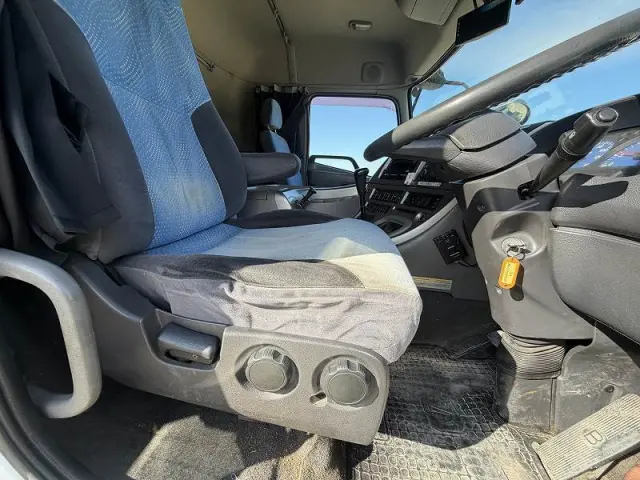 ＵＤ クオン ADG-CD4ZAの写真16