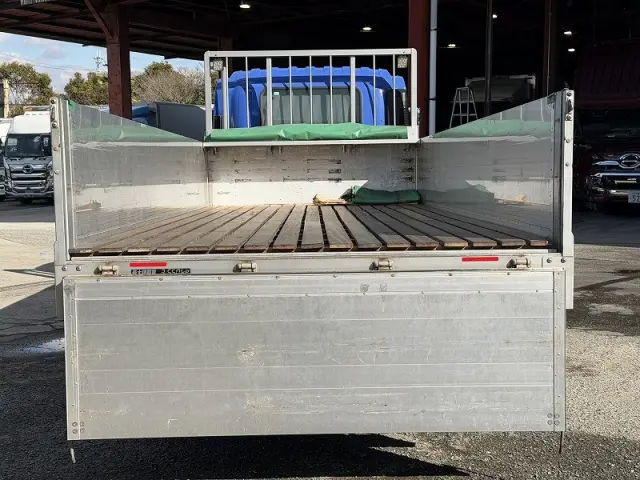 いすゞ フォワード 2PG-FRR90S2の写真9